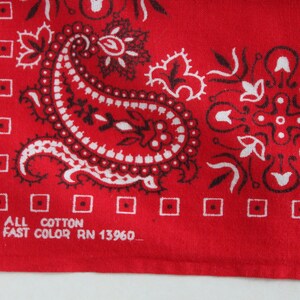 On Sale Vintage All Cotton Fast Color BANDANA USA Rn 13960