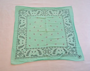 Vintage MINT Green Spings cotton BANDANA paisley Made In USA rn 15582