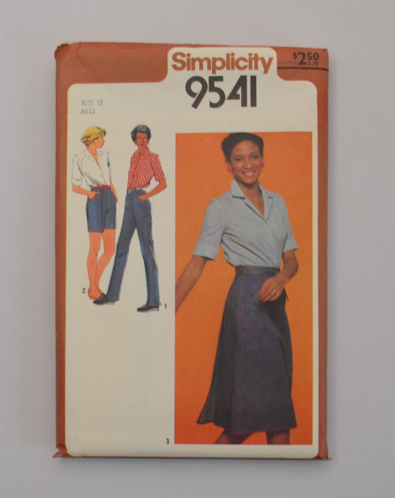 Vintage Sewing Pattern Simplicity 9541 Back Wrap Skirt, Straight Leg