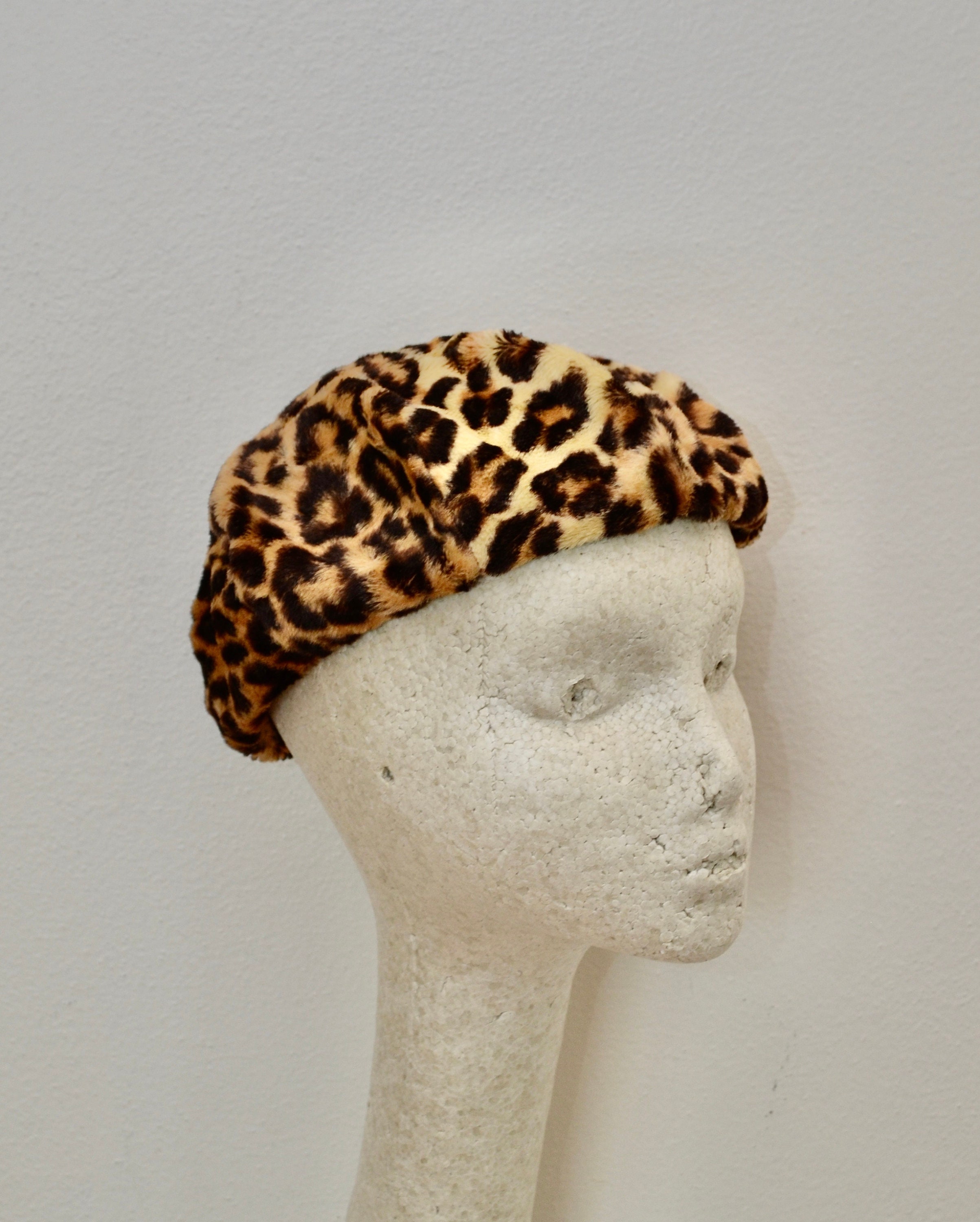 On Sale Vintage LEOPARD PRINT BERET Tam 