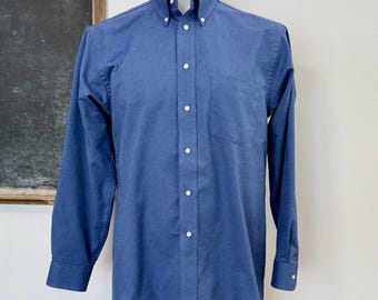 last chance Vintage ARROW Oxford button down long sleeve shirt USA made sz. 15 1/2 32-33