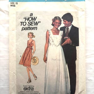 Vintage Schnittmuster Einfachheit 7869 Pullover Sommerkleid in Zwei Längen Copyright 1977 Größe 12 Büste 34