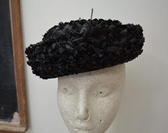 Vintage Chanda Black Pillbox Hat, Straw, 1940s Style, Bow on  display picture 2