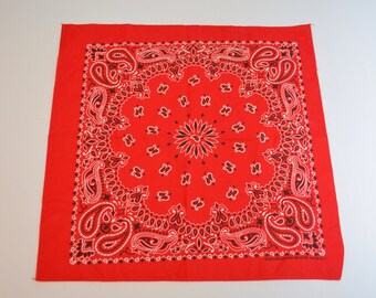 Vintage RED Paisley BANDANA 100% Cotton made in usa rn 15187 hav-a-hank stiff unwashed