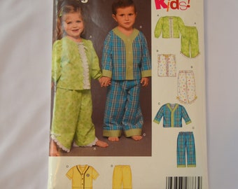 Vintage Pattern New Look 6446 Toddler Pajamas Top and Pants or Shorts Copyright 2004