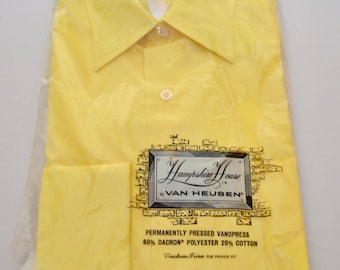 Vintage VAN HEUSEN long sleeve yellow dress work shirt sz. 16 1/2 33 USA made nos nip