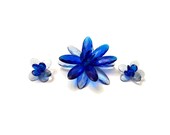 Vintage Flower Set, Brooch Earrings Set, Blue Lucite Brooch Set Vintage 1960s Lucite Flower Demi Parure Faceted Lucite Plastic Jewelry Set