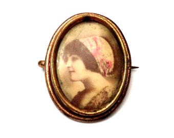 Edwardian Photo Brooch, Color Photograph Brooch, Gold Filled Metal, Antique Tinted Photo Pin, Beautiful Woman Cameo Brooch Edwardian Jewelry