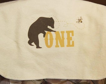 IMPRIMIBLE Honey Bear One - Cumpleaños, Baby Shower, Fiesta de abejas, Primer cumpleaños, svg, DESCARGA INSTANTÁNEA