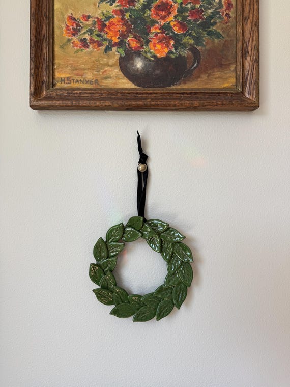 Green Leaf Ceramic Wreath, Glossy Botanical Wall Art, Handmade Pottery Gift, 6 Inch