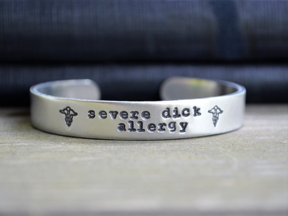 Personalized Medical Alert Bracelet Disease Allergy Awareness Emergency ID  Bracelet for Men Women Kids, Adjustable - Walmart.com