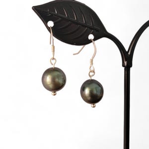 Tahitian Pearl Earrings Black Pearl Dangle Drop Earrings Handmade Sterling Silver Minimalist Hawaiian Jewelry Boho Bridal Wedding Bridesmaid