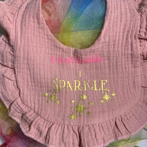 I Don’t Dribble Baby Bib: Infant Shower Gift