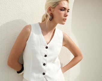 Weste aus natürlichem Leinen mit Kokosnussschalen-Knöpfen - Minimalistische Boho-Sommerweste