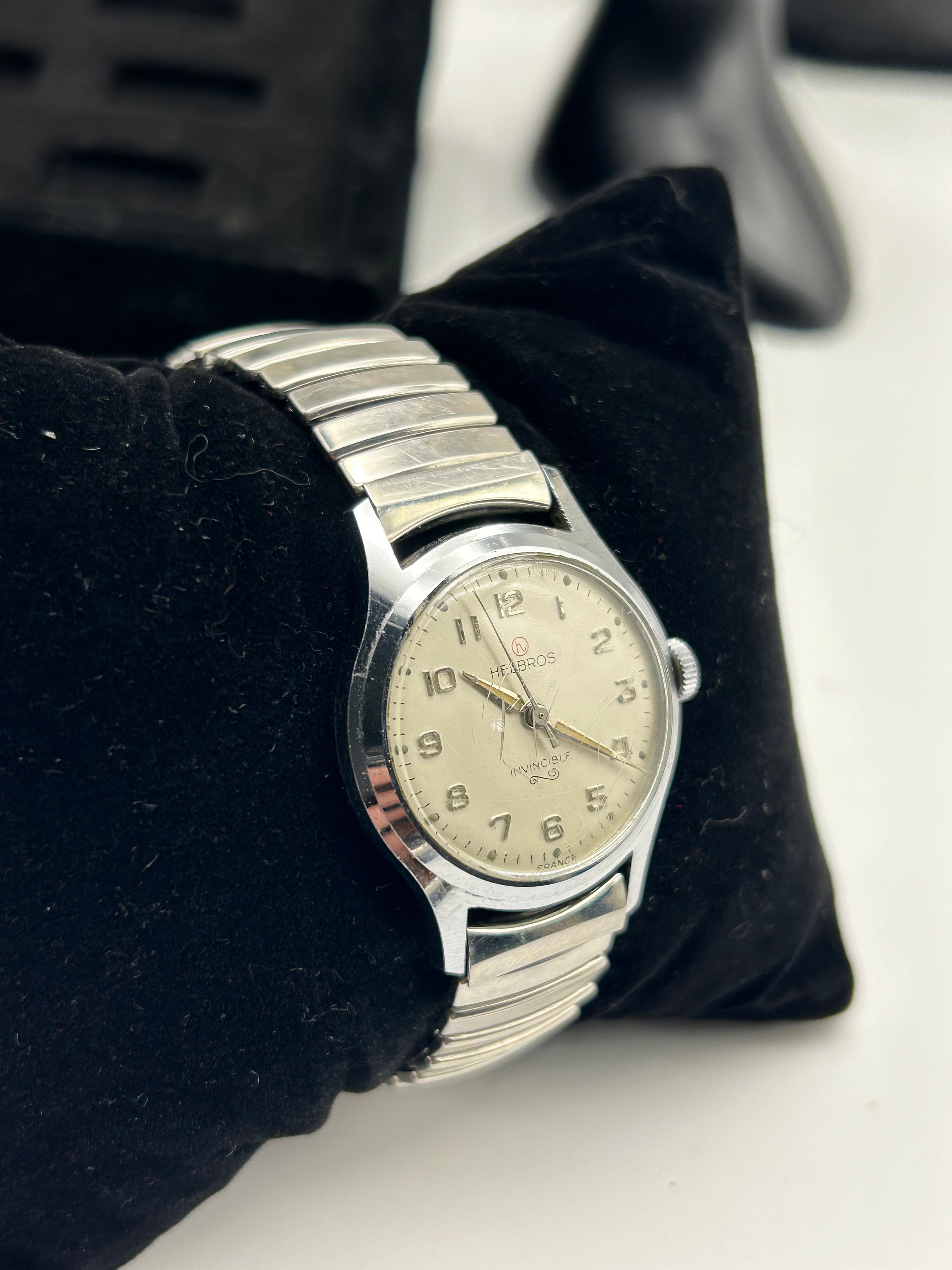 Helbros Invincible Vtg Watch Swiss Mens Antimagnetic Water
