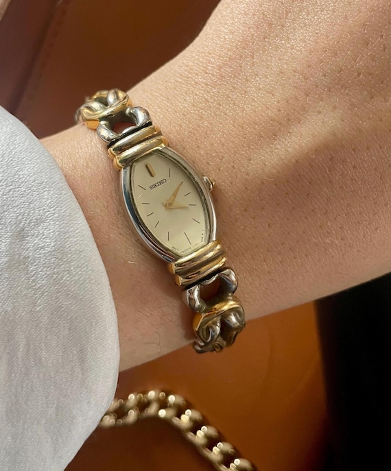 Vintage Seiko Ladies Bracelet Watch, 1980s Gold & Silver  display picture 2
