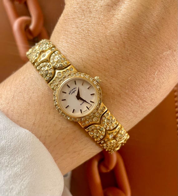 Stunning Vintage 90s Quartz Gold Plated Small Round Crystal