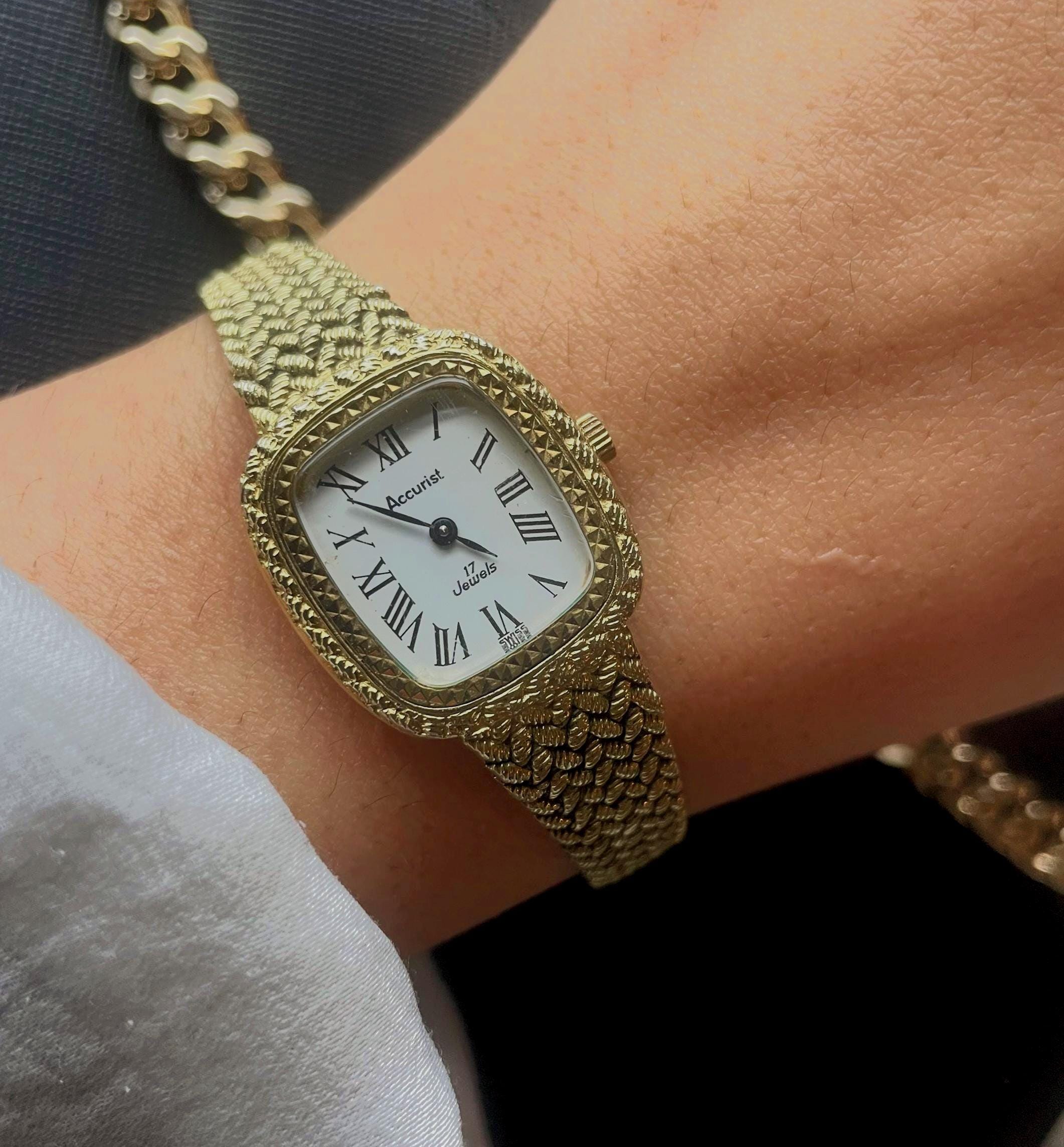Vintage 1970s Accurist Ladies Quartz Cocktail Watch, Gold  display picture 1