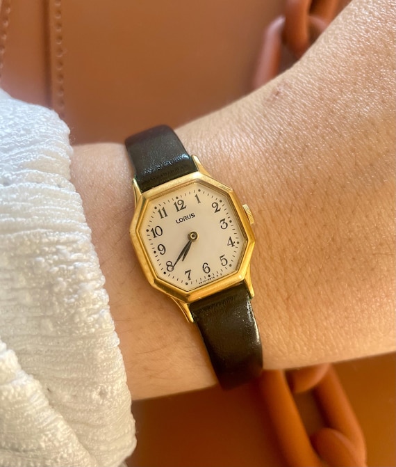 Vintage Quartz Japan Uhrwerk Gelb Vergoldet Gehäuse Schwarzes