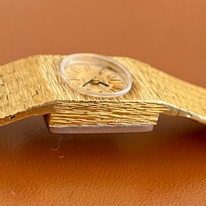 Vintage Accurist 1970s Gold Plated Ladies Mechanical Watch 17 Jewel image 7