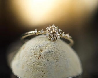 Gold Plated Snowflake Ring - Adjustable Copper Fashion Jewelry for Women