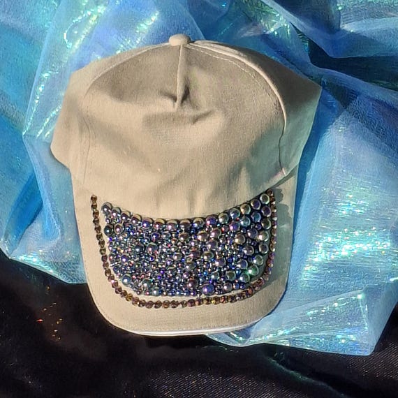Pearl Embellished Baseball Cap: Classy, Simple Design