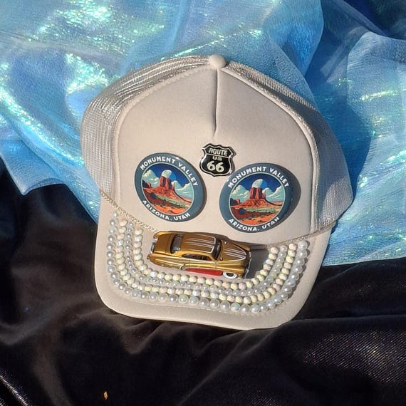 Route 66 Monument Valley Classic Car Trucker Hat – Arizona Utah Souvenir