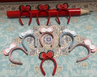 Cerchietto di Minnie Mouse, in scala 1/12, realizzato a mano in pelle in tre diversi colori, un dolce regalo per la tua adorabile bambola.
