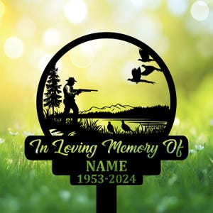 Personalized Hunter Grave Marker – Pheasant Hunting Memorial Stake, Upland Game Tribute, Cemetery Remembrance Sign for Dad.