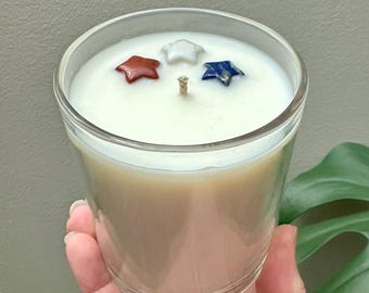 9oz Picnic Plaid Scented patriotic crystal candle, hand poured in Ohio. 45 Hours burn time. Red Jasper, Howlite, Lapis Lazuli mini stars