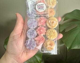 Picnic Plaid scented Soy Wax Melts. 3.3oz - For use in wax warmer