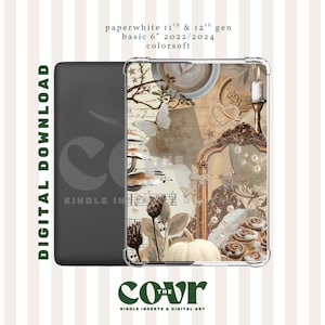 Op de afbeelding: Een Kindle Paperwhite-hoesje met een decoratief ontwerp. De hoes heeft een collage van vintage elementen, waaronder een spiegel, vlinders en een kopje koffie. De tekst "DIGITAL DOWNLOAD" en "THE COUR" zijn zichtbaar.