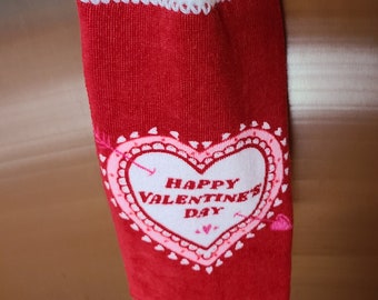 Happy Valentine's Day Dish Towel with Crocheted Hanging Top