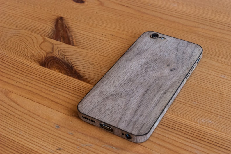 StudioeQ iPhone Wrap