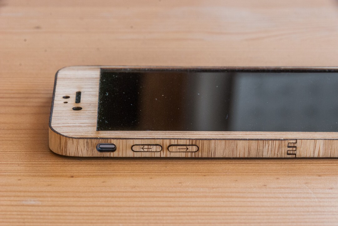 Bamboo iPhone 8, iPhone 7 Case - Real Wood iPhone 7 Wrap - Classic ...