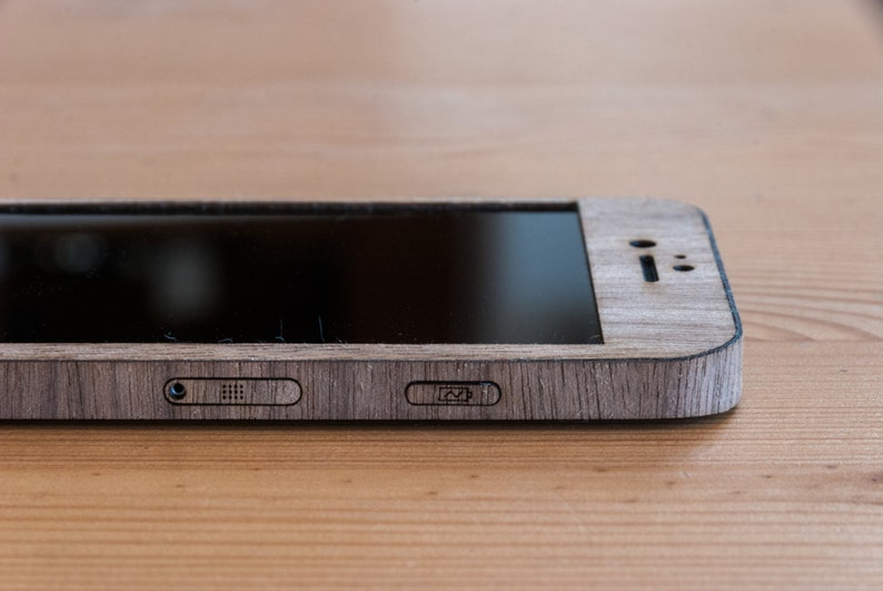 StudioeQ iPhone Wrap - Thumbnail 4