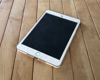 Houten iPad Mini Case -- Wikkel je iPad in Echte Esdoorn -- Zelfklevende Wrap Creëert Volledige Case -- Maatwerk Beschikbaar, in Bamboe, Walnoot, Teak +