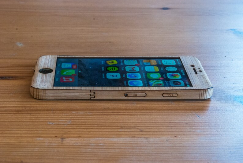 StudioeQ iPhone Wrap - Thumbnail 3