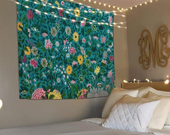 Tapiz de flores silvestres, tapiz botánico, tapiz floral, tapiz para colgar en la pared, arte mural de flores silvestres, tapiz verde, decoración floral bohemia
