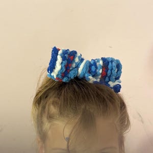 Hair bow with elastic band