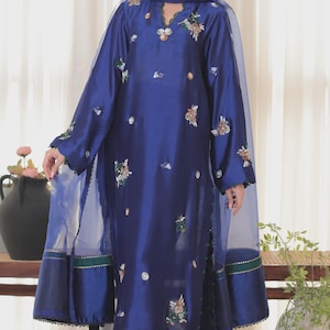 Fully Embroidered Blue Kameez Trouser with Delicate Handwork - Indian Pakistani Salwar Suit Wedding party wear