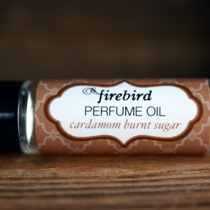 Cardamom Burnt Sugar Perfume Oil - Cardamom, Caramelized Sugar, Cocoa Powder