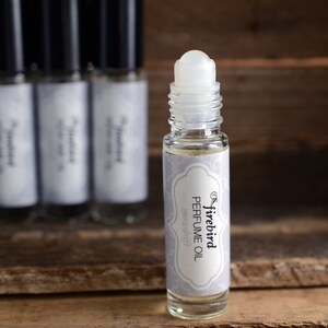 Snowdrift Perfume Oil, Peppermint, Vanilla, Evergreen image 5