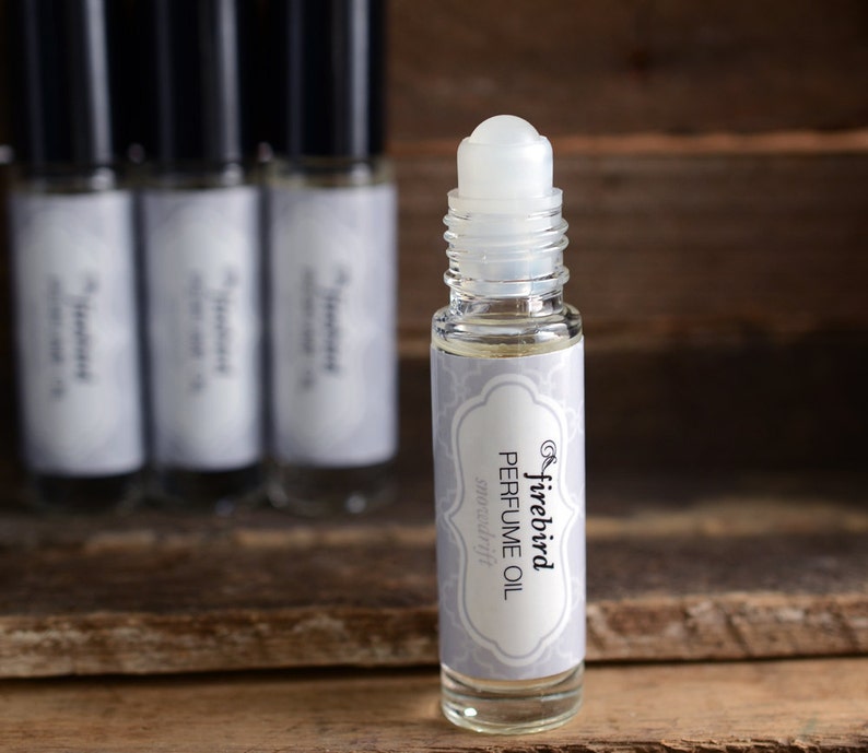Snowdrift Perfume Oil, Peppermint, Vanilla, Evergreen image 5