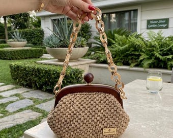 Bolso de ganchillo de macramé marrón, monedero con marco de madera, bolso tipo dumpling, bolso con cierre de beso.