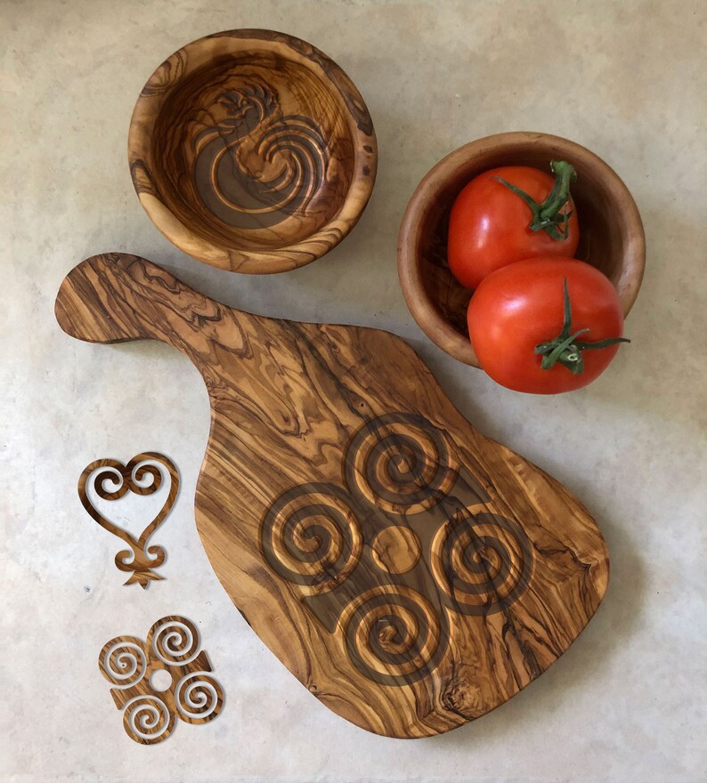 Asase Ye Duru, Dwennimmen Symbol Laser Engraved Cutting Board or Cheese Server image 2