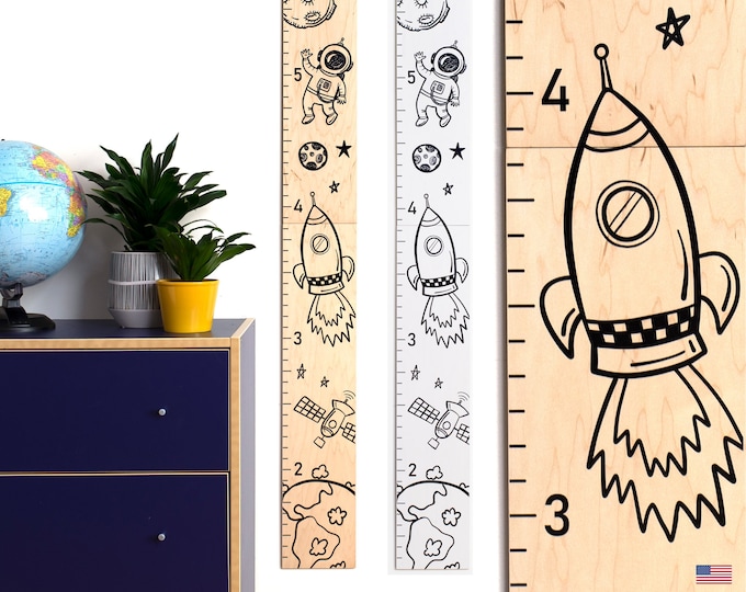 Space Planet Growth Chart / Height Chart Boys / Personalized Wood Growth Chart / Solar System / Space Themed Nursery / Baby Shower Gift