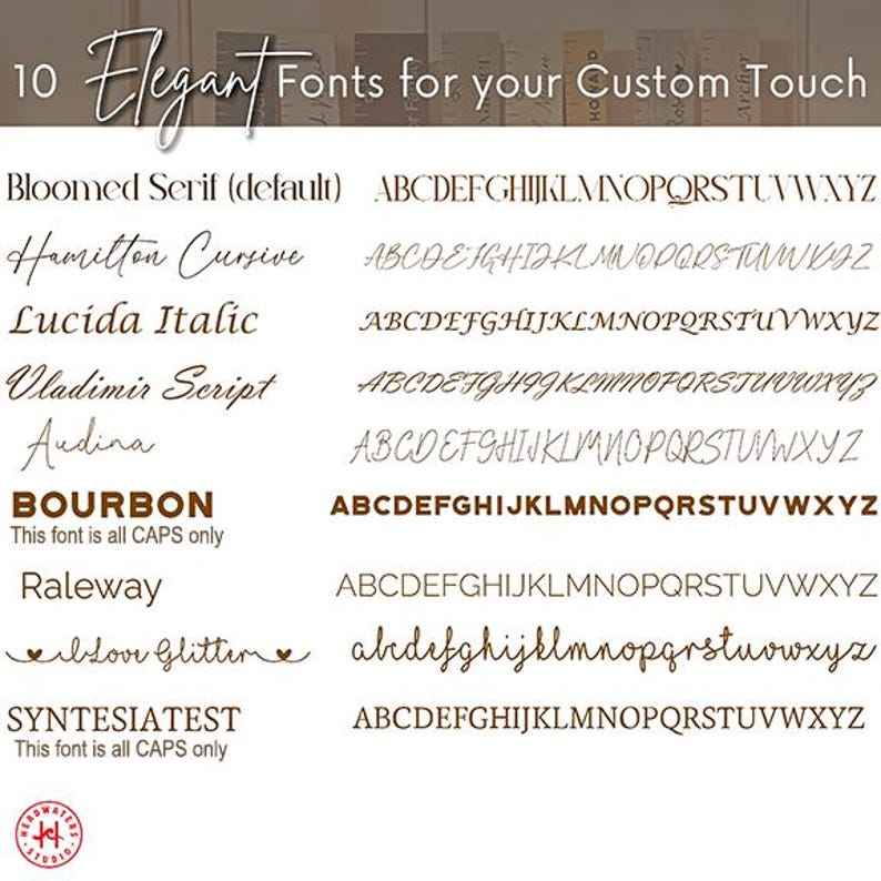 Pu&ograve; includere: Una visualizzazione digitale intitolata 10 Elegant Fonts for your Custom Touch, che mostra dieci stili di carattere distinti tra cui Bloomed Serif, Hamilton Cursive, Lucida Italic, Vladimir Script, Audina, BOURBON, Raleway, I love Glitter e SYNTESTIATEST.