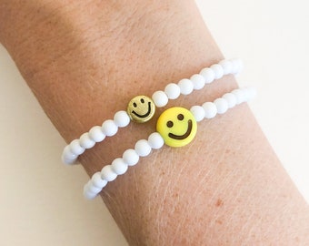 trending smiley face bracelet, white beaded stretchy friendship bracelet, custom gift for her, yellow emoji smiley face, personalized gift