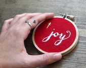 christmas gift embroidery hoop art joy christmas decoration ornament small red linen fabric hoop advent wall art holiday decor 3 inch hoop